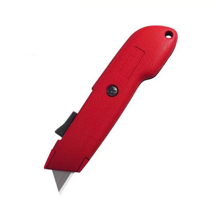cutter à lame rétractable pour gazon synthétique