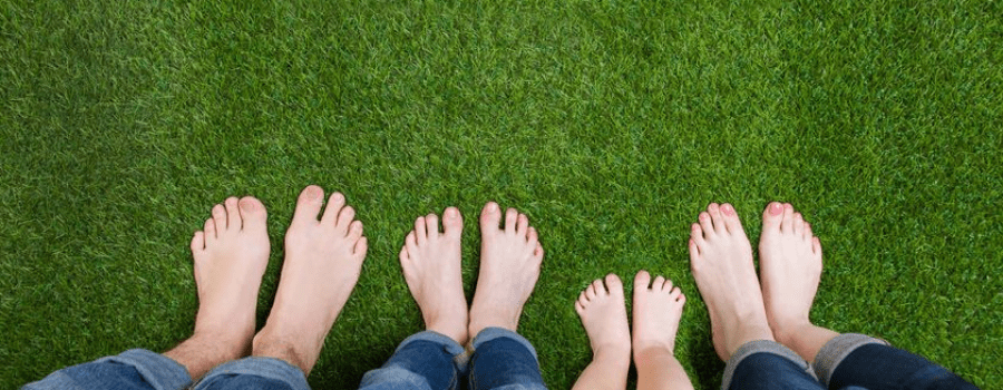 le gazon artificiel ne brule pas les pieds