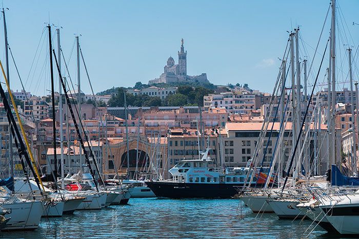 gazon artificiel marseille