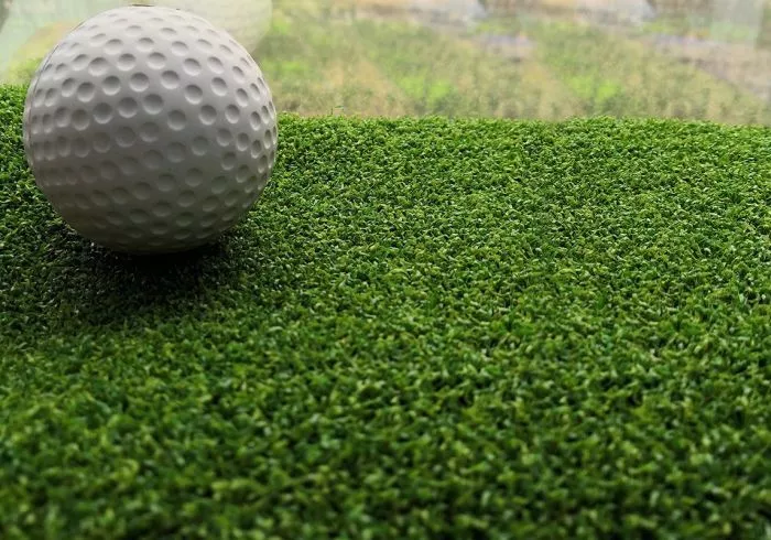 hauteur de brin du MINI GOLF 12mm Gazon Synthétique en situation